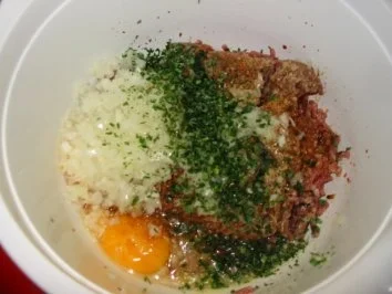 Rezept: Kleine Hackbraten Kleine Hackbraten - Rezept