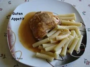 Rezept: Hähnchenschenkel mit süß-scharfer Rahmsauce Hähnchenschenkel mit süß-scharfer Rahmsauce - Rezept