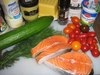 Lachssteaks auf Gurkengemüse mit Dillsauce überbacken - Rezept - Bild Nr. 2