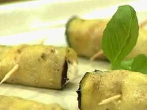 Rezept: Auberginen-Ricotta-Röllchen Auberginen-Ricotta-Röllchen - Rezept