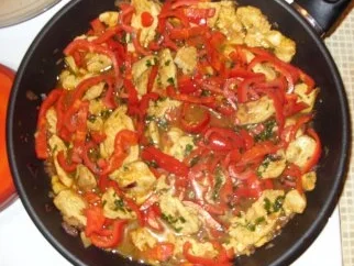 Putenfilets mit Paprikagemüse und Nudeln - Rezept - Bild Nr. 5