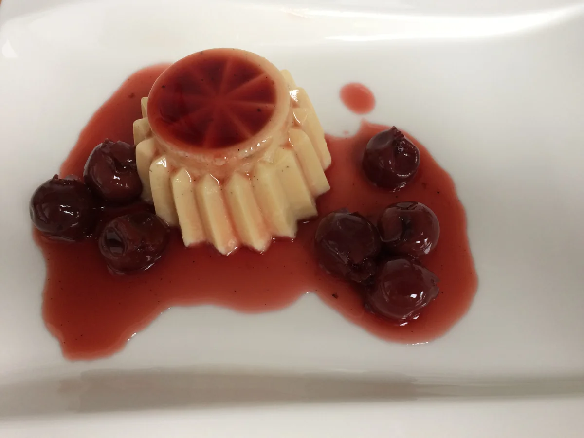 Grießtraum mit Vanillekirschen - Rezept - Bild Nr. 2