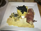 Rezept: Bachsaiblingsfilet in der Serranoschinkenhรผlle, Herbstrompeten, Winterrรผbling, Portweinreduktion, getrรผffelte Steckrรผbencreme Bachsaiblingsfilet in der Serranoschinkenhรผlle, Herbstrompeten, Winterrรผbling, Portweinreduktion, getrรผffelte Steckrรผbencreme - Rezept