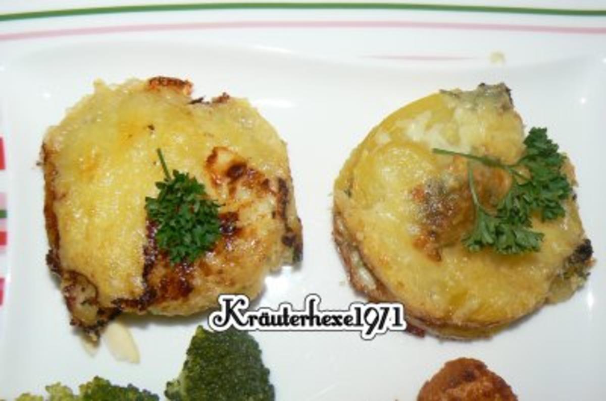 Kartoffel-Käse-Törtchen mit Broccoli und Fischbeilage - Rezept - Bild Nr. 5