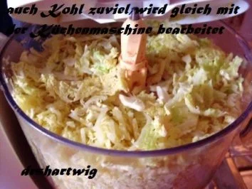 Rezept: Hauptgericht~Wirsingkohlrouladen Bild Nr. 8 Hauptgericht~Wirsingkohlrouladen - Rezept - Bild Nr. 8