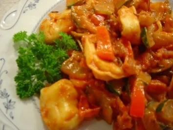 Rezept: Schnelle Tortellini-Pfanne.... fleischlos... Bild Nr. 2 Schnelle Tortellini-Pfanne.... fleischlos... - Rezept - Bild Nr. 2