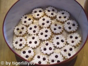 Rezept: Weihnachten: Spitzbuben Weihnachten: Spitzbuben - Rezept