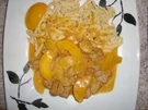 Fleischgerichte: Schweinegulasch mit Pfirsichen - Rezept