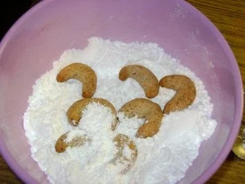 Vanillekipferl - Rezept - Bild Nr. 5