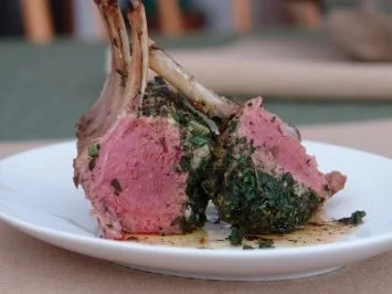 Rezept: Lammkarree mit Kräuterkruste Lammkarree mit Kräuterkruste - Rezept