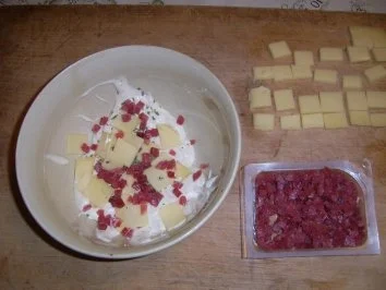 Rezept: Eier-Specksalat mit Gouda und Estragon Bild Nr. 5 Eier-Specksalat mit Gouda und Estragon - Rezept - Bild Nr. 5