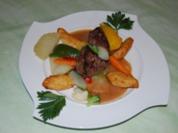 Straußensteak auf mediteranem Gemüse mit Dauphinekartoffeln - Rezept
