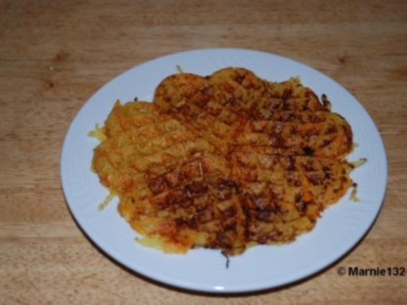 schnelle Reibeplätzchen mit Apfel + Möhre - aus dem Waffeleisen ...