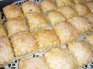 Erdbeer-Blätterteighäppchen - Rezept