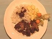 "Adobo" - Kandierte Hähnchenflügel mit Reis und frischer Ananas - Rezept