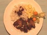 "Adobo" - Kandierte Hähnchenflügel mit Reis und frischer Ananas - Rezept