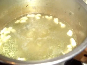 Hühnerbouillon - Rezept - Bild Nr. 3