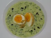 Brunnenkresse-Schaumsuppe mit gebackenem Ei - Rezept
