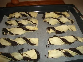 Gedrehte Mohnstangerl - Rezept - Bild Nr. 4