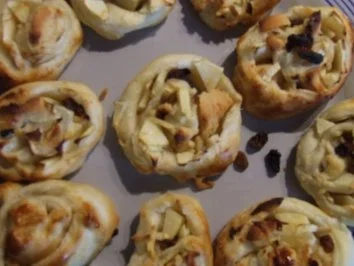 Apfel-Marzipan-Schnecken - Rezept