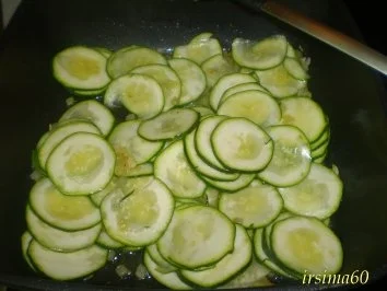 Rezept: Bandnudeln mit Zucchini Bild Nr. 4 Bandnudeln mit Zucchini - Rezept - Bild Nr. 4