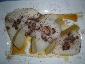 Rezept: Beschwipste Birne mit Glühwein Zabaione Beschwipste Birne mit Glühwein Zabaione - Rezept