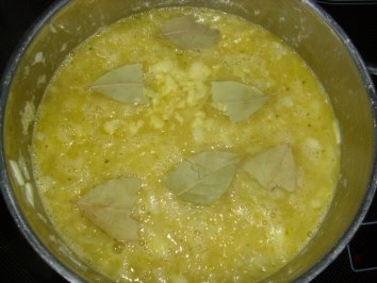 Sauerkraut-Cremesuppe mit Thymian-Schinkenwürfeln - Rezept - Bild Nr. 3
