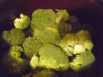 Rezept: Mariniertes Schweinekotelett mit Thymianpesto Bild Nr. 3 Mariniertes Schweinekotelett mit Thymianpesto - Rezept - Bild Nr. 3