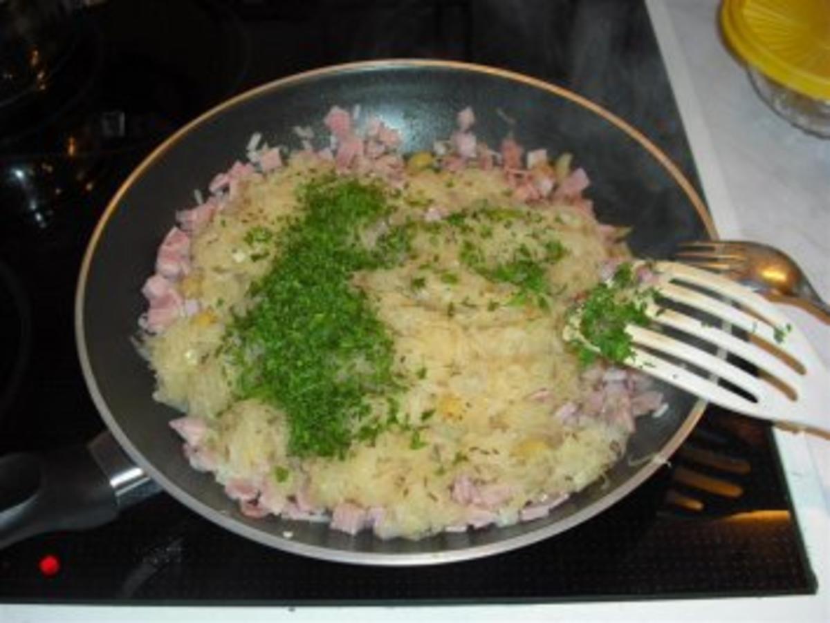 Blätterteigrollen mit Sauerkraut - Rezept - Bild Nr. 3