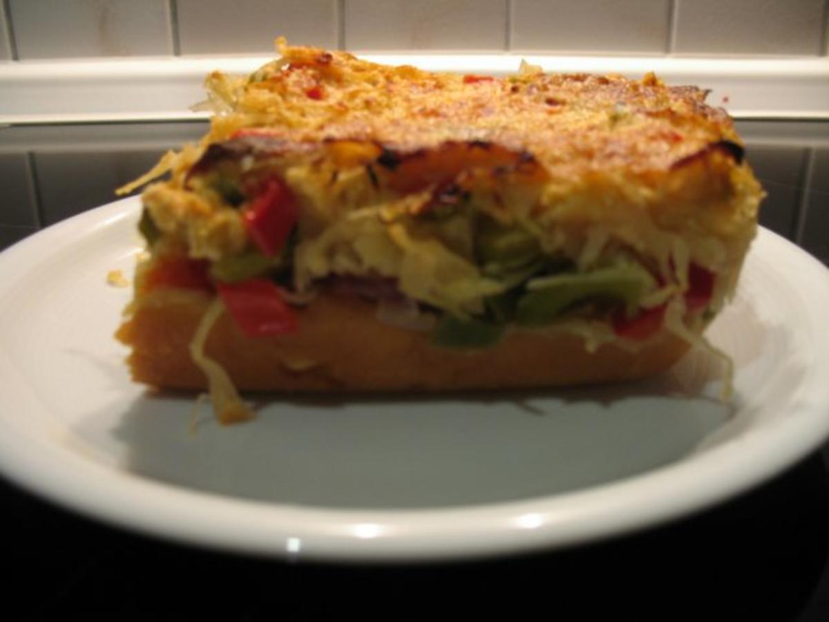Sauerkraut-Pizza mit Kartoffelteig, deftig... - Rezept