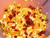 Bunter Salat mit süssem Geheimnis - Rezept
