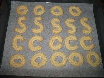 Rezept: Spritzgebäck mit Schoki Bild Nr. 5 Spritzgebäck mit Schoki - Rezept - Bild Nr. 5