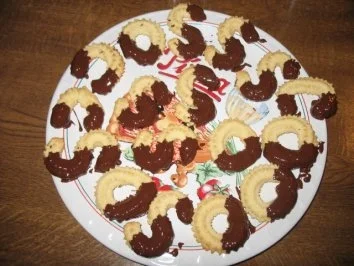 Rezept: Spritzgebäck mit Schoki Bild Nr. 7 Spritzgebäck mit Schoki - Rezept - Bild Nr. 7