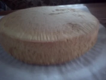 Torten: Biskuitboden für große Torten - Rezept