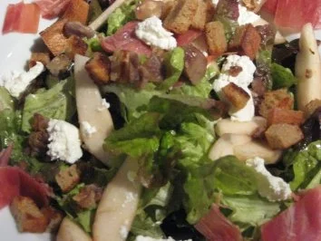 Herbstsalat mit Birne, Schinken & Maronen - Rezept - Bild Nr. 2