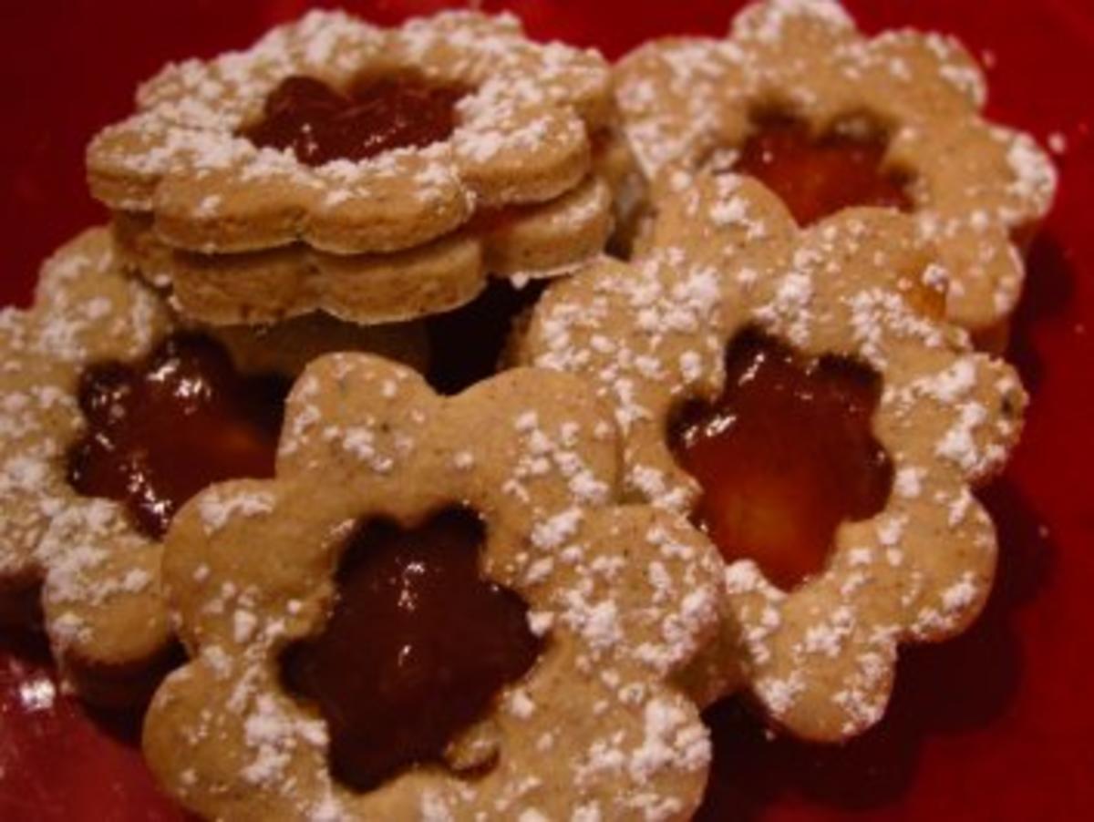 Plätzchen - Erdbeerblumen Rezept von Pastapabst