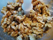 Marzipan-Mohn-Walnuß-Makronen - Rezept