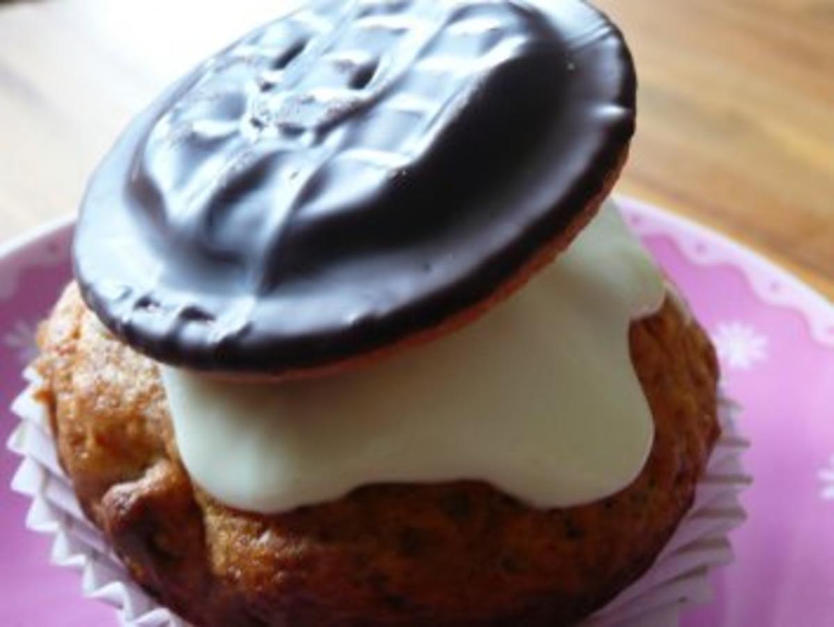 Vanille-soft cake cassis-Muffins - Rezept
