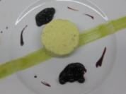 Kürbiskernparfait mit Heidelbeerkompott - Rezept