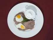 Mariniertes Tafelspitz-Carpaccio mit grüner Soße (Karin Tietze-Ludwig) - Rezept