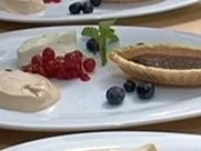 Schokoladen-Tarteletts mit Mascarponecreme - Rezept