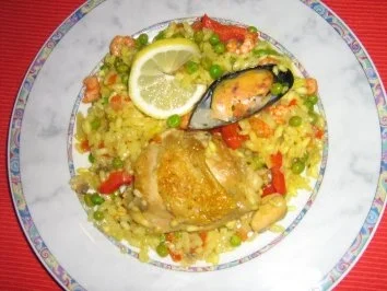 Rezept: Paella mit Hähnchen und Meeresfrüchten Bild Nr. 2 Paella mit Hähnchen und Meeresfrüchten - Rezept - Bild Nr. 2
