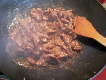 Rezept: Asia Zwiebel Rindfleisch auf Reisnudeln Bild Nr. 8 Asia Zwiebel Rindfleisch auf Reisnudeln - Rezept - Bild Nr. 8