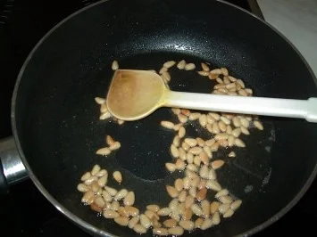 Usie, pikant gefüllte Teigtaschen - Rezept - Bild Nr. 3