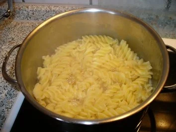 Lachsfilet in Wermutsahne - Rezept - Bild Nr. 4