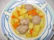 Rezept: Kartoffeltopf mit Hackbällchen Kartoffeltopf mit Hackbällchen - Rezept