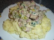 Leberkäs-Pfanne auf Kartoffelbrei - Rezept