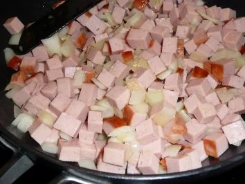 Leberkäs-Pfanne auf Kartoffelbrei - Rezept - Bild Nr. 5