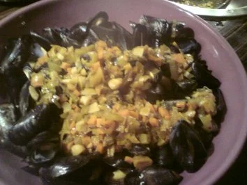 Rezept: Miesmuscheln im Weißweinsud Miesmuscheln im Weißweinsud - Rezept