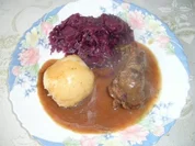 Rouladen mit Pflaumen- Speckfüllung - Rezept